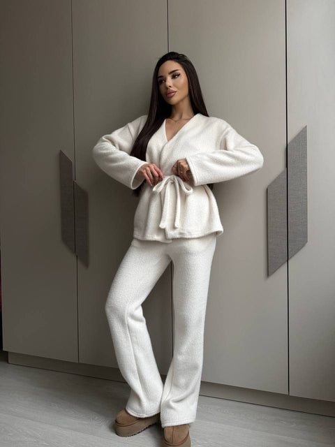 Жіночий костюм-двійка з ангори (кардиган + штани)