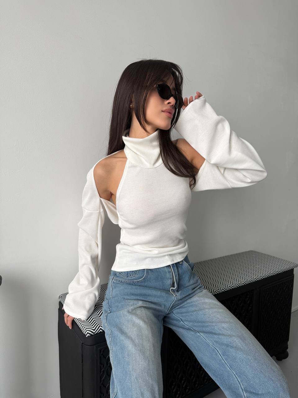 Топ з болеро з золотою застібкою