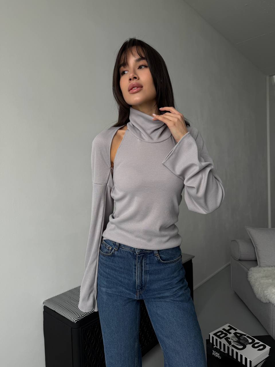 Топ з болеро з золотою застібкою