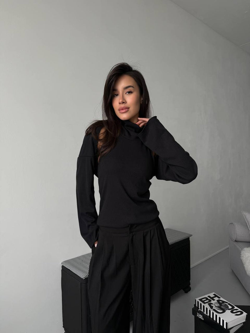 Топ з болеро з золотою застібкою