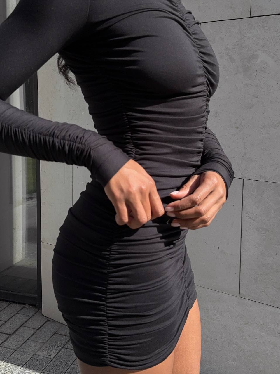 Жіноча сукня міні з драпіруванням