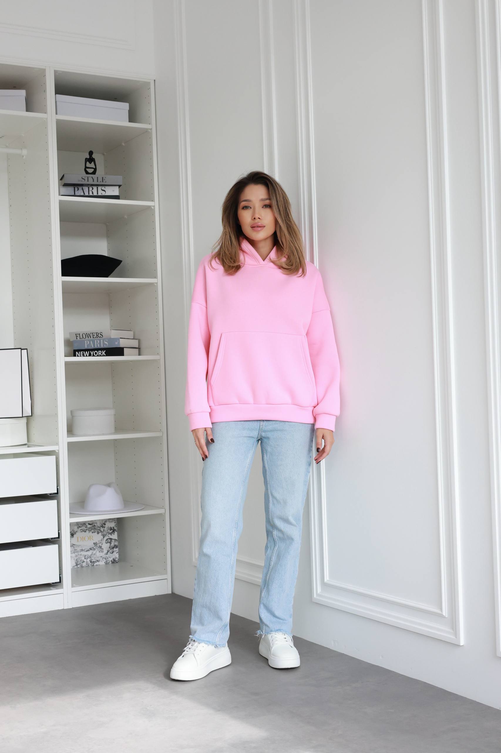 Жіночий оверсайз худі з вишивкою 