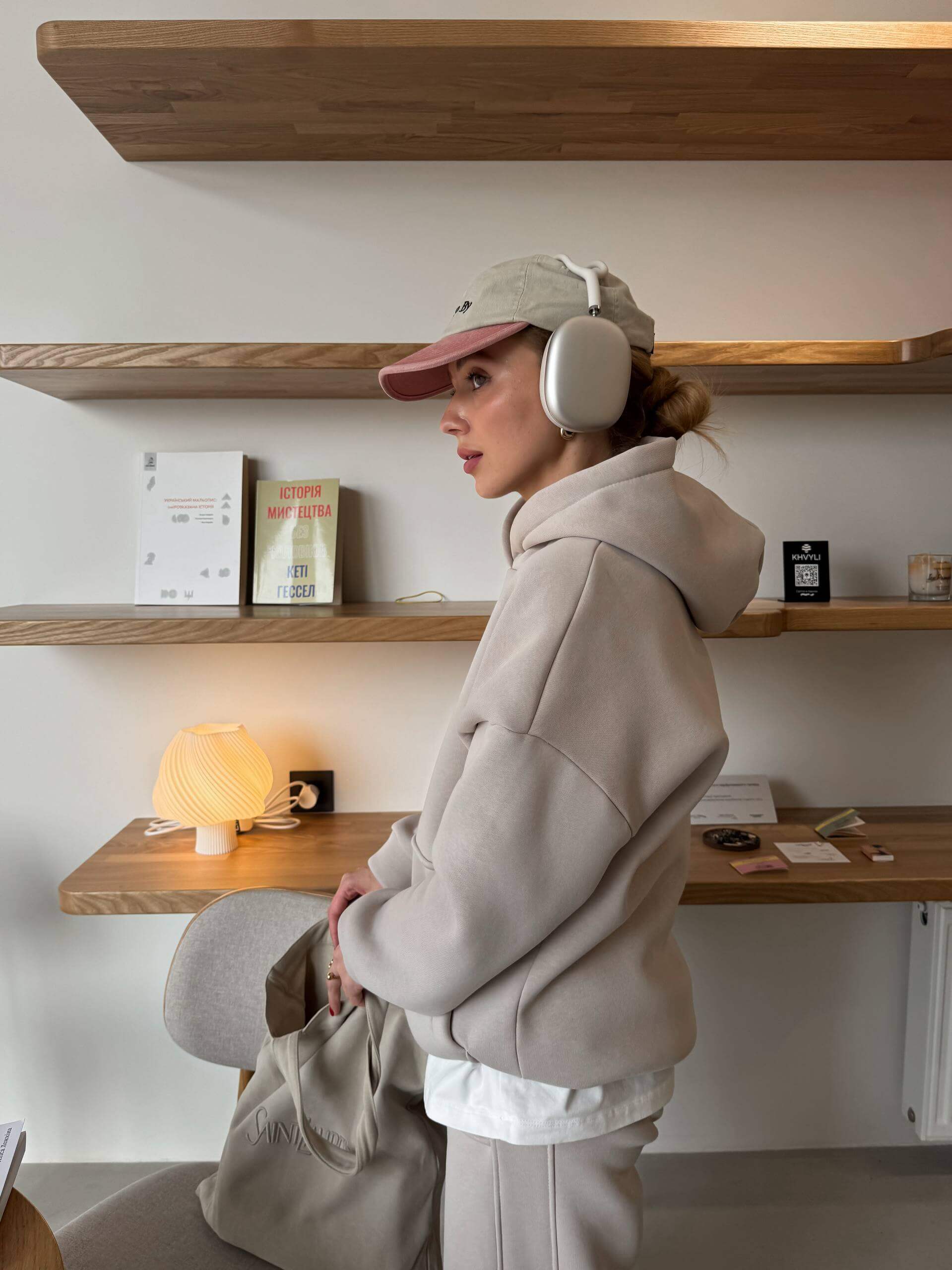 Жіночий спортивний костюм на флісі (худі + штани)