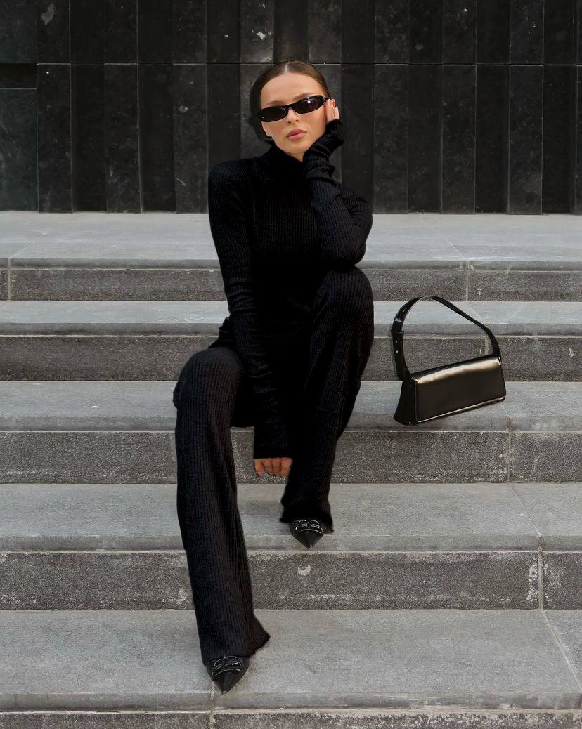 Жіночий костюм-двійка з ангори (светр + штани)