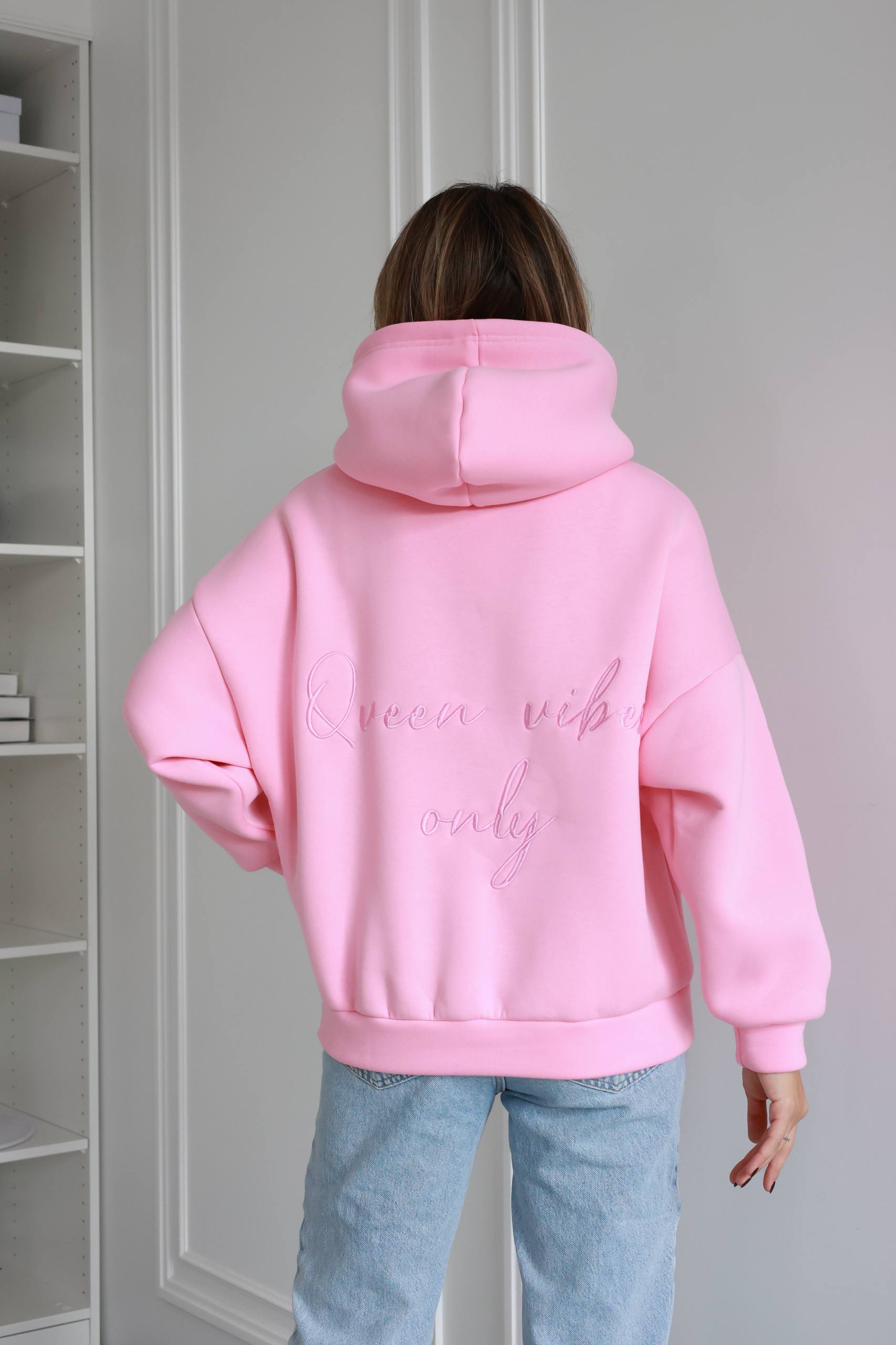 Жіночий оверсайз худі з вишивкою 