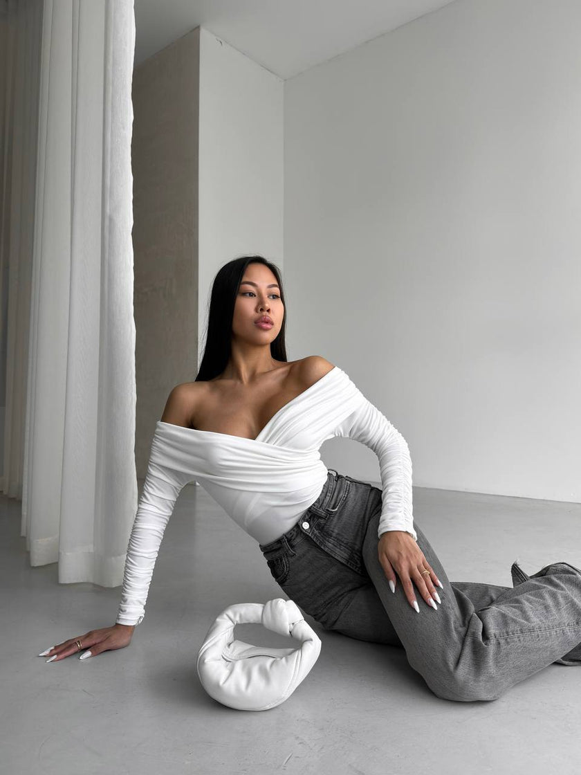 Боді з відкритими плечима