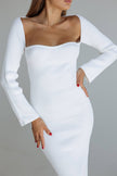 Жіноча в'язана сукня міді з відкритими плечима