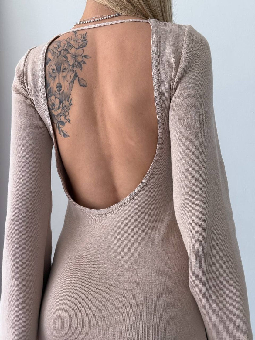 Сукня міні з натуральної бавовняної пряжі з відкритою спиною