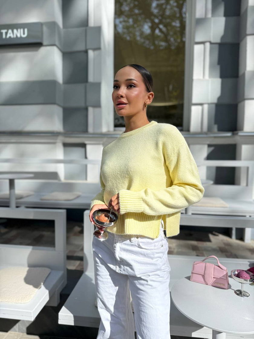 Жіночий укорочений светр з розрізами one size